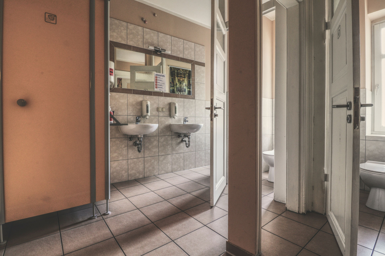 Bathroom 5, OPERA Hostel, Erfurt