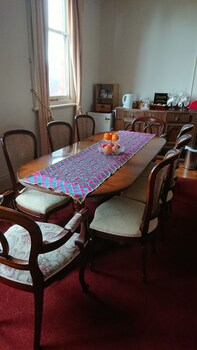 In-Room Dining, Empire Hotel Deloraine, Meander Valley
