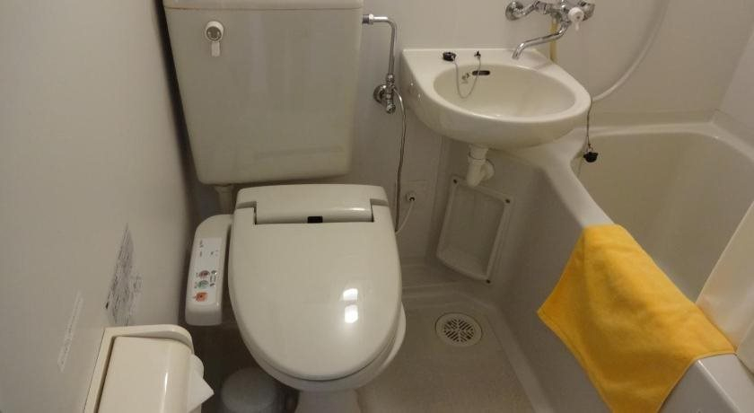 Bathroom 4, Hotel Koshien, Nishinomiya