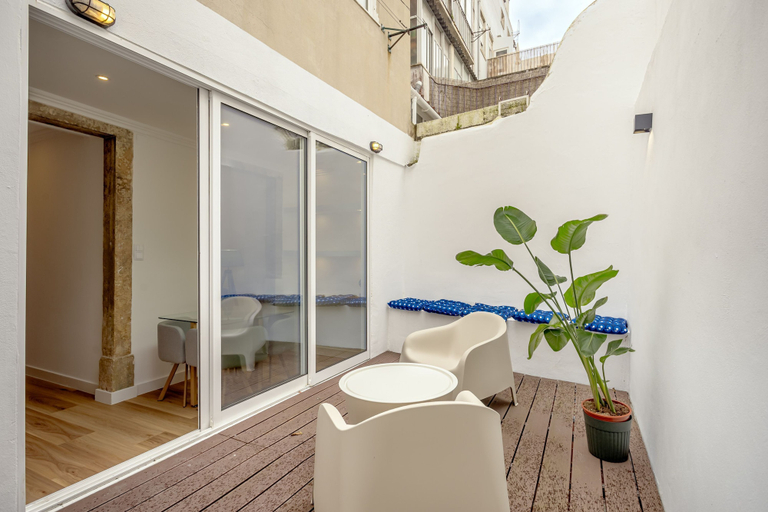 Room 2, GRA A Terrace by Homing, Lisbon