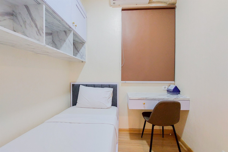 Bedroom 2, Restful and Comfy 2BR at Sky House BSD Apartment By Tarvelio, South Tangerang