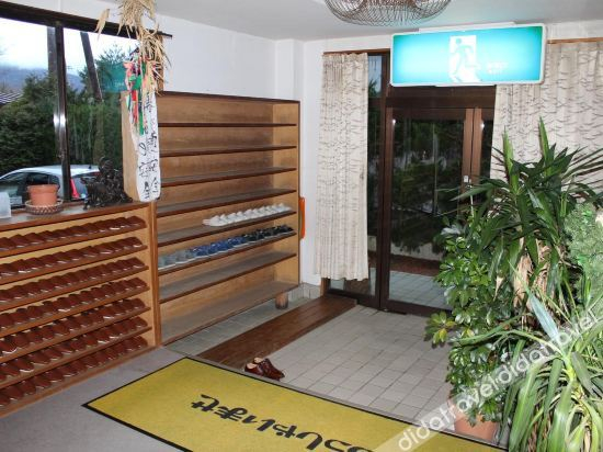 Others 3, Sugakuso, Yamanakako
