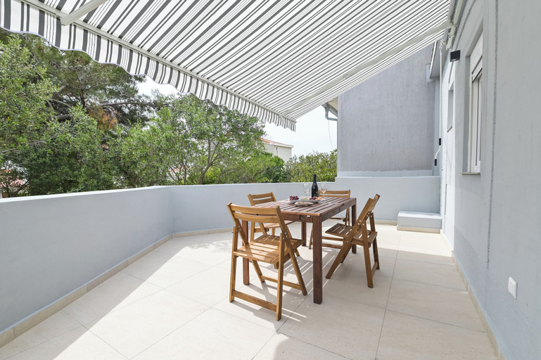 Others 1, Double L House, Novalja