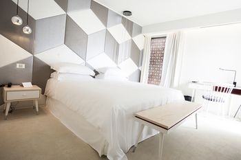 Others 5, LH Hotel, Rimini