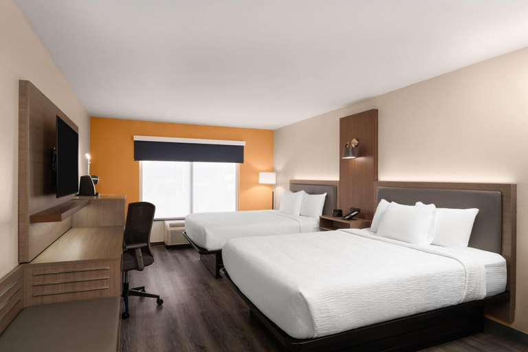 Bedroom 4, La Quinta Inn & Suites by Wyndham Bessemer, Jefferson