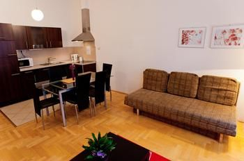 Others 3, Mango Apartments, Budapesti
