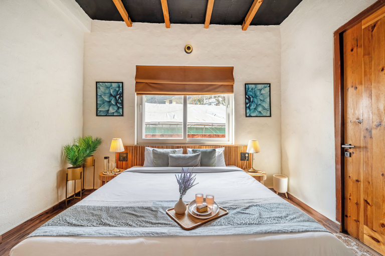Room 2, Casa Gaula By ELIVAAS Spanish Theme 4BHK, Nainital