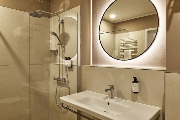 Bathroom 4, Arbio I Makro Apartments, Hamburg