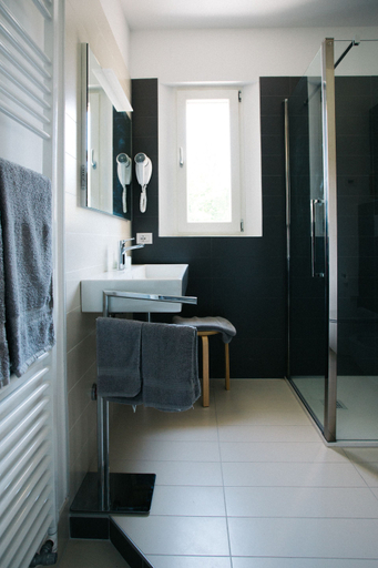 Bathroom 5, SoloQui B&B, Treviso