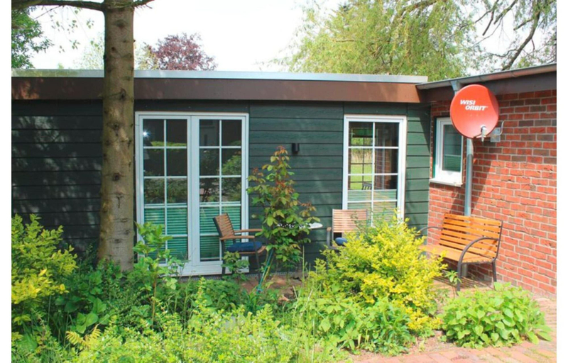 Property grounds, Ferienwohnung am Deich mit Terrasse in Burhave, Wesermarsch