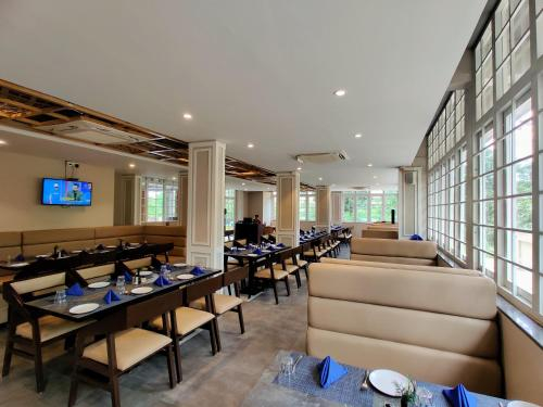 Food & Drinks 2, Pushpam Lords Resort Karjat (Pure Veg), Raigarh