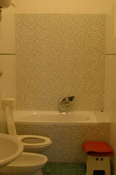 Bathroom 2, Moshi Moshi B&B, Rome