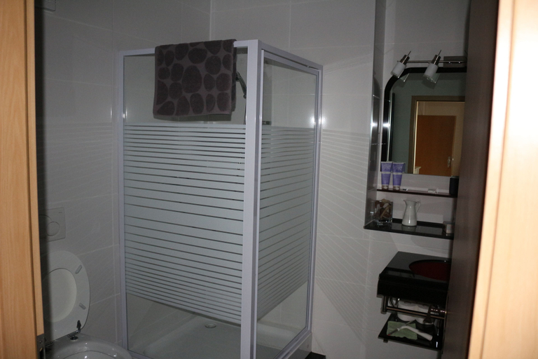 Bathroom 4, Pension und Gästehaus Paffrath, Sömmerda