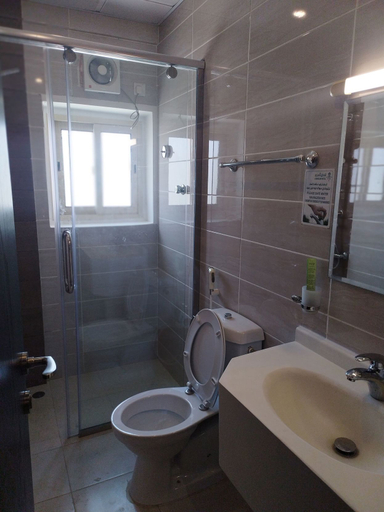 Bathroom 5, Al Marzam Hotel, Al Madinah Al Munawwarah