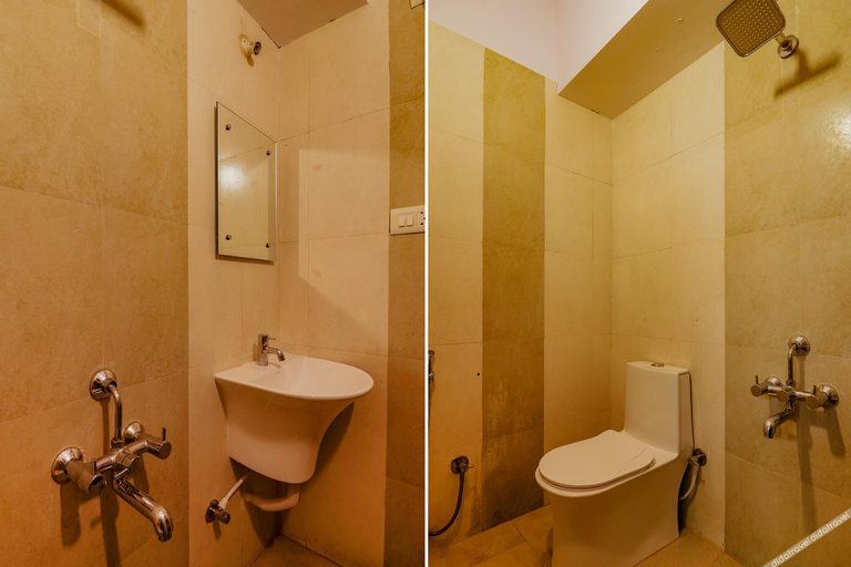 Bathroom 3, FabHotel Frenotel - Madhapur, Hyderabad
