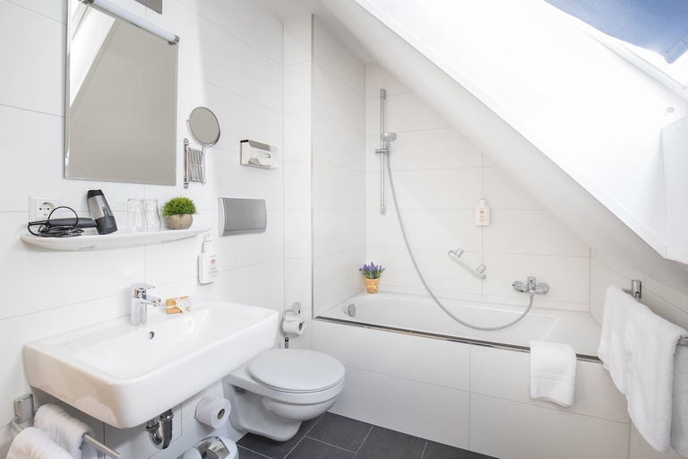 Bathroom 3, Hotel Residenz, Ravensburg