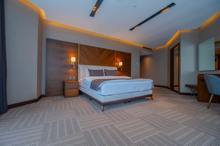 Others 3, B'İstanbul Hotel, Bakırköy