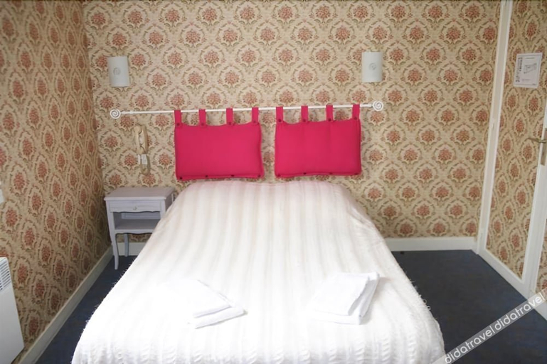 Bedroom 2, オテル デュ グラン シェーヌ, Charente-Maritime