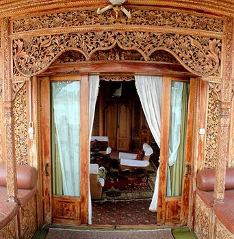 Others 5, The Prestige Houseboat, Srinagar