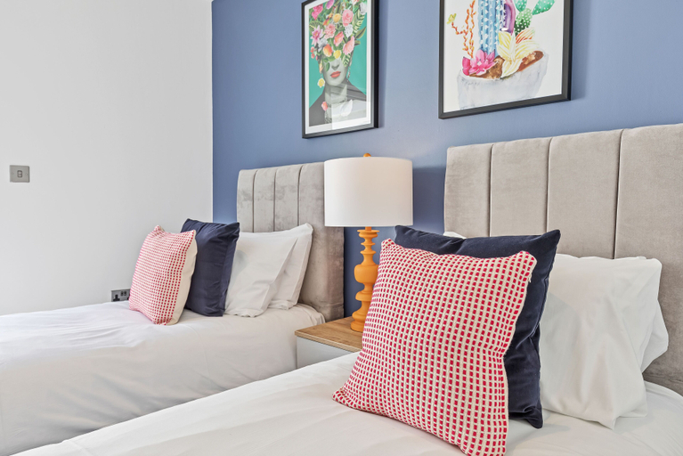 Others 2, Right On : Bright On Apartment 1C | By My Getaways, Brighton and Hove