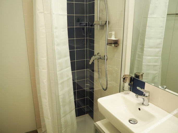Bathroom 3, Résidence les Ramblas, Haute-Garonne