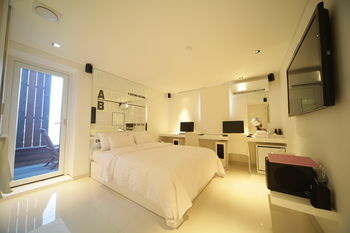 Others 3, POP1 Hotel, Jongno
