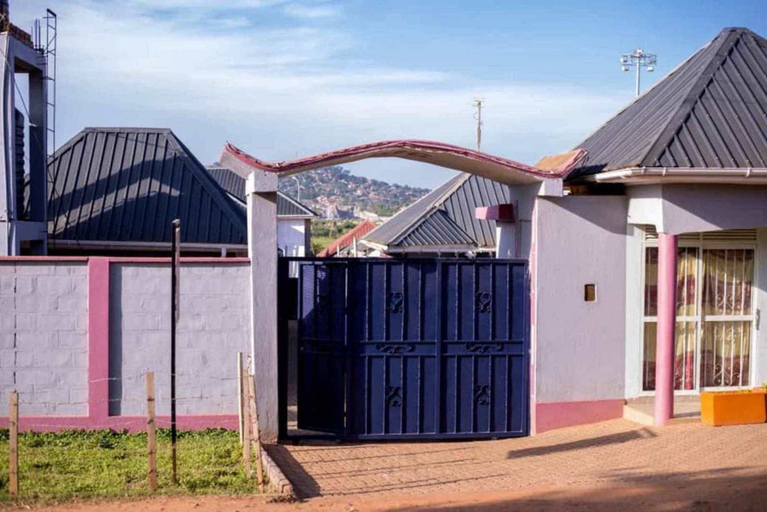 Exterior & Views 2, Baron Guest House, Busiiro