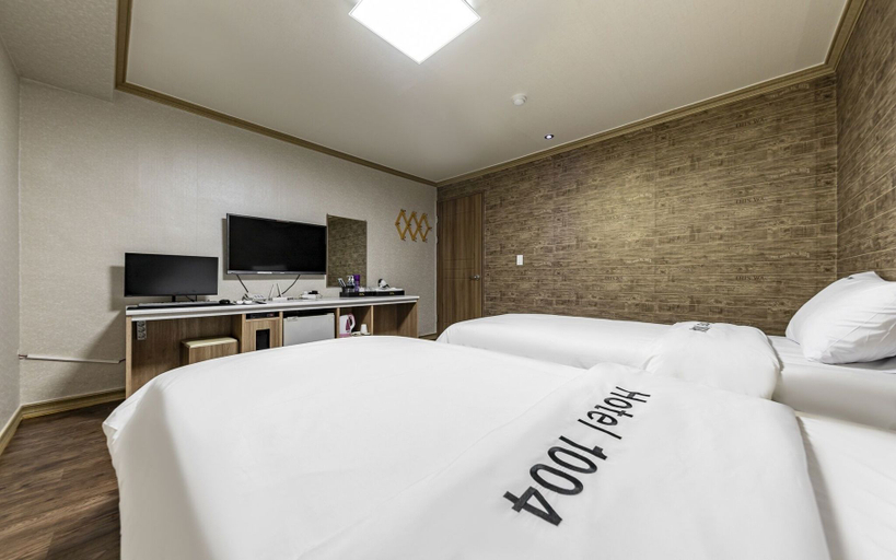 Bedroom 3, Mokpo 1004, Muan
