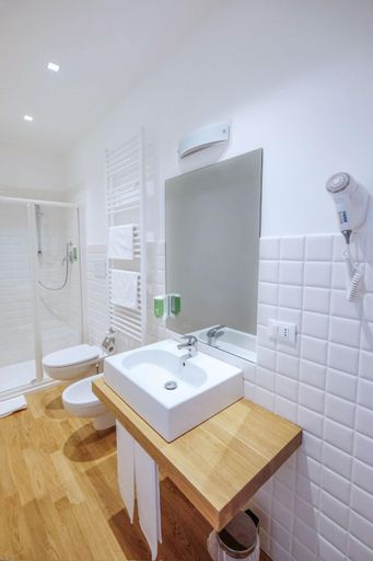 Bathroom 4, Da Oreste Affittacamere, Chieti