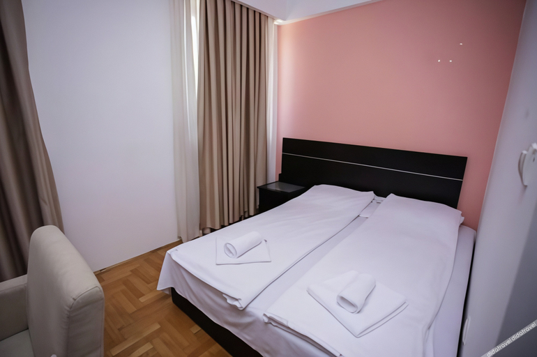 Bedroom, Hotel УU, Istočno Sarajevo