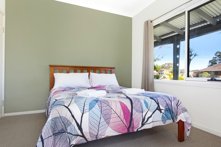 Others 4, Huskisson Holiday Motel Cabins, Shoalhaven - Pt B