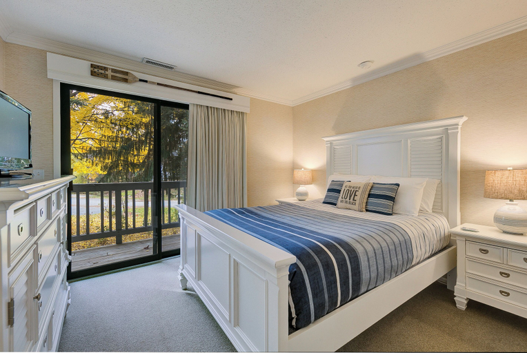 Bedroom, The Shores Grand Traverse Bay Unit 5704, Grand Traverse