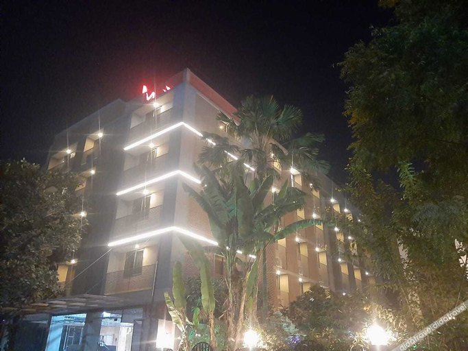Others 5, The Mantra One by Blues, Ahmadabad