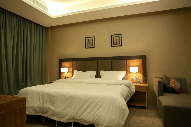 Bedroom 4, Quetzal Aparthotel, Riyadh