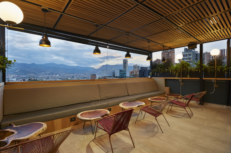 Food & Drinks 4, 14 Urban Hotel, Medellín