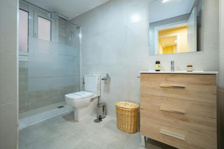 Bathroom 2, Poniente Paradise by beBalmy, Asturias