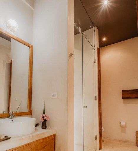Bathroom, Akkuun Tulum Adults Only, Cozumel