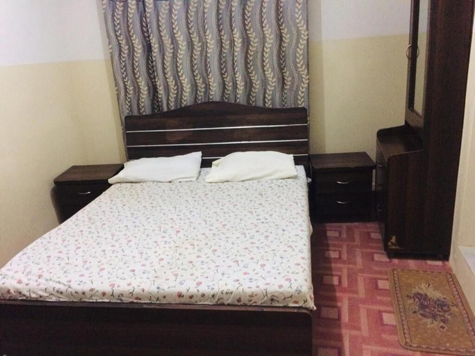 Others 5, Four Season Guest House, Karachi