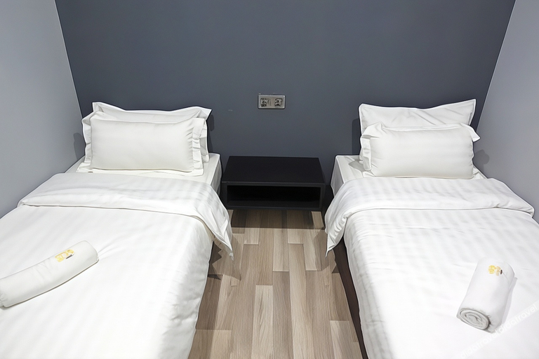Bedroom 3, SUNBAY INN, Semporna