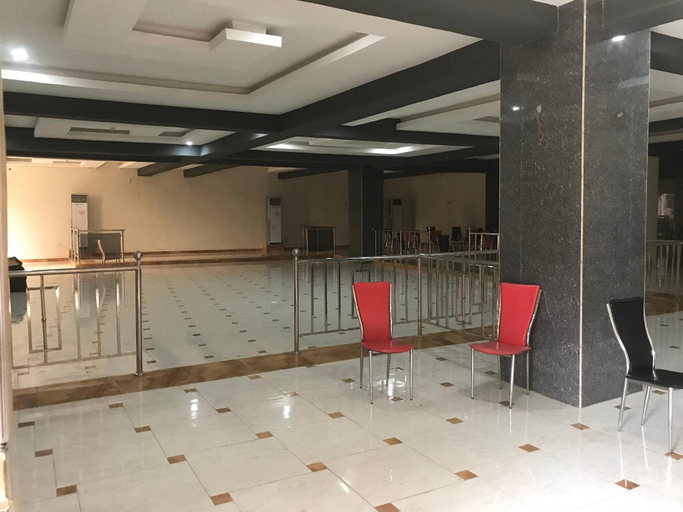 Food & Drinks 5, Ritz-Carinton Suites, Enugu North
