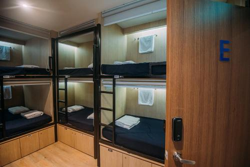 Others 2, Bluewaters Pods @ Bugis, Singapura