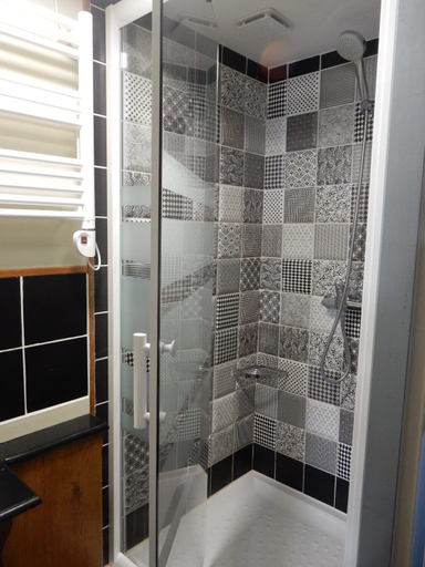Others 3, La Petite Annick, Gironde