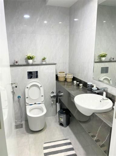 Bathroom, Amazing Stay in Majan Dubai, Dubai