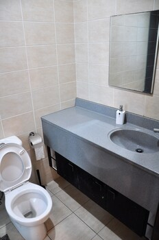 Others 5, Shaftsbury Cyberjaya by IdealHub, Sepang