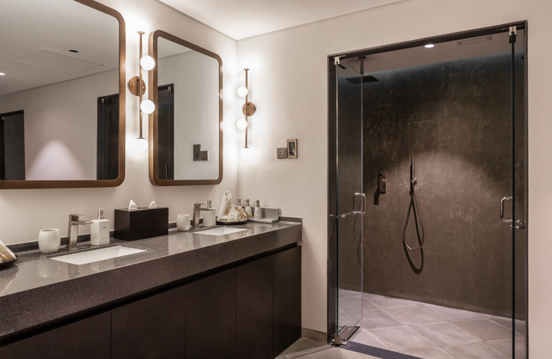 Bathroom 5, Crystal Sands, Hikkaduwa