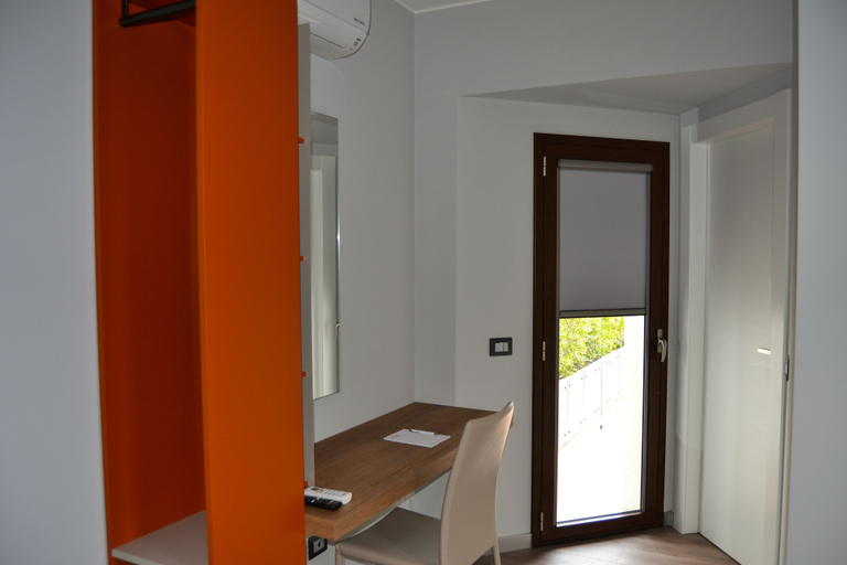 Bedroom 4, Etna Sunrise B&B, Catania