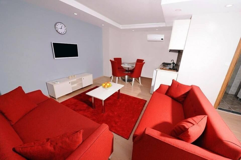 Others 2, Gazel Hotel, Zeytinburnu