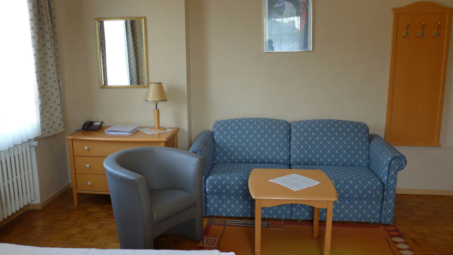 Others 4, Central-Hotel Greiveldinger, Merzig-Wadern