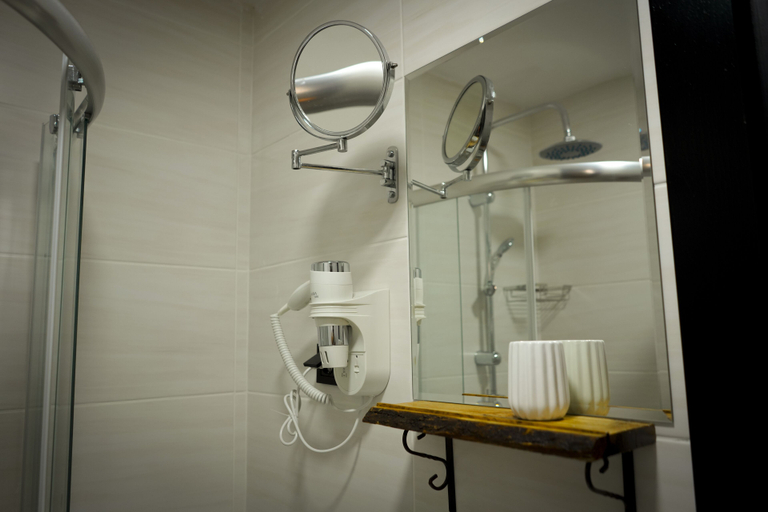 Bathroom 4, Reu De Hotel, Beyoğlu