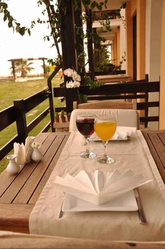 Others 3, Otel Silvanus, Milas